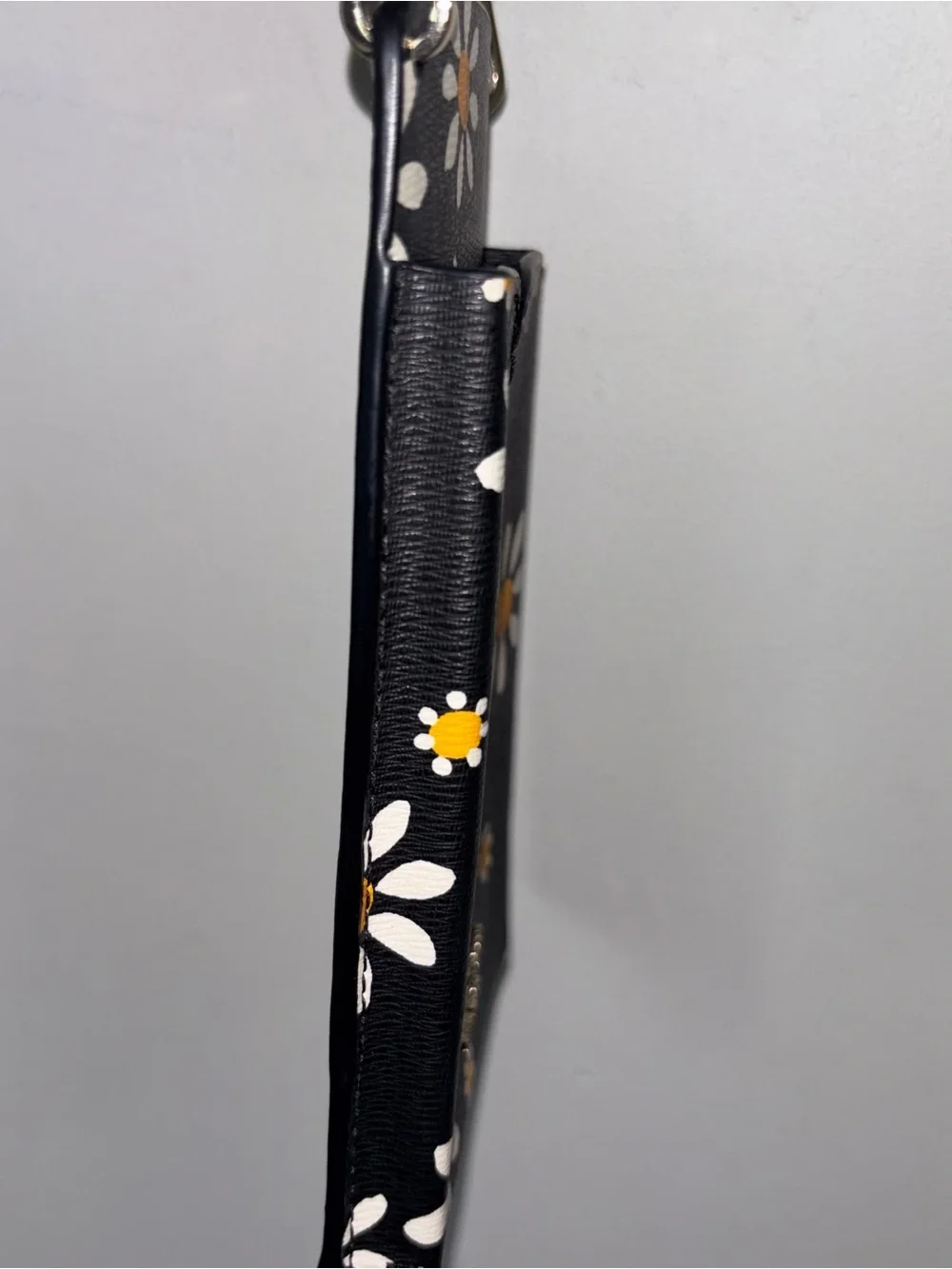 Kate Spade New York Spencer Daisy Dots Slim Crossbody Phone Bag Logo Gold